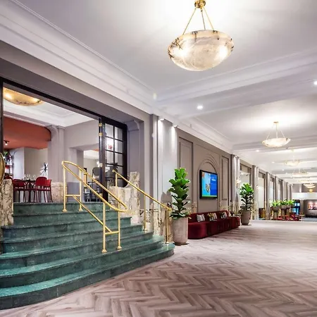 Doubletree By Hilton Brussels