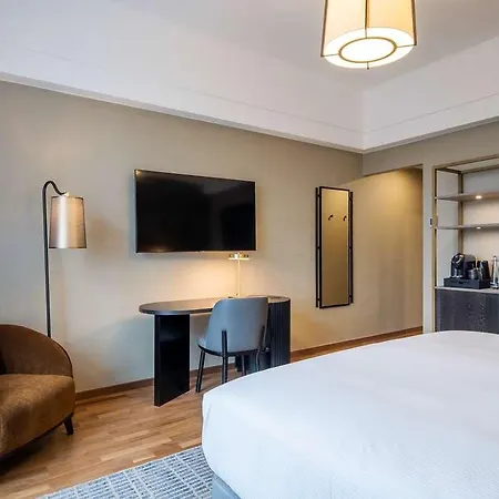 Hotel Doubletree By Hilton Brussels 4*