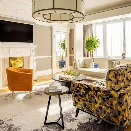 Hotel Doubletree By Hilton Brussels 4*
